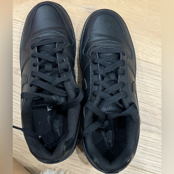 Nike Ebernon - Picture 2 of 4